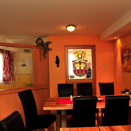 Hotel Garni Zerza Tropolach Bagian luar foto