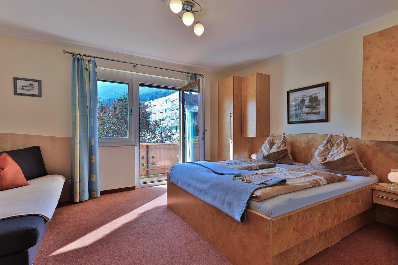 Hotel Garni Zerza Tropolach Bagian luar foto